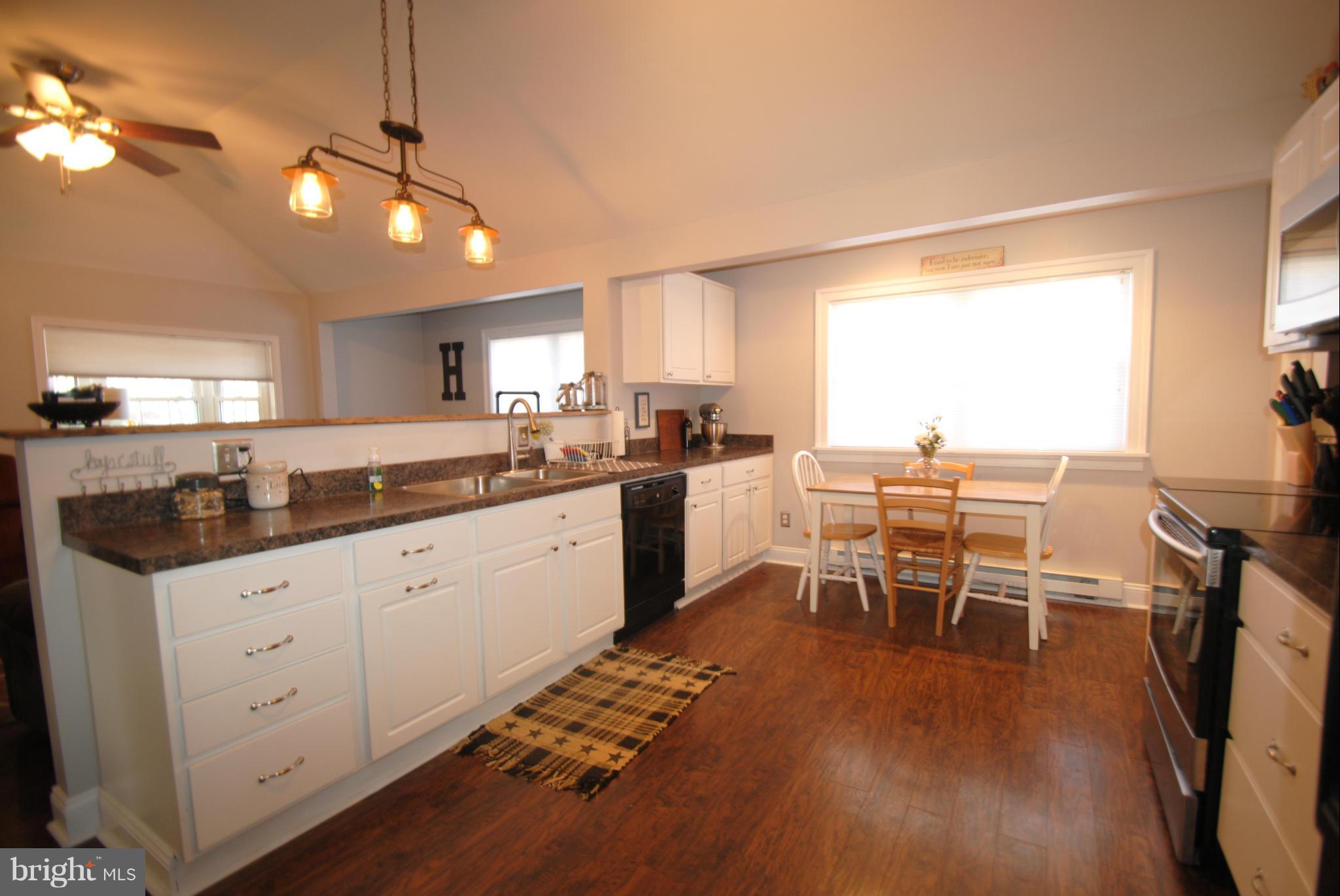 10876 Country Club Road Waynesboro, PA 17268 - Photo 6 of 23 Kitchen