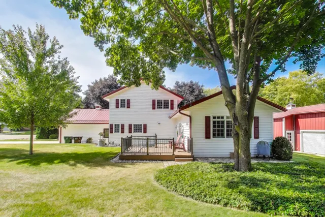 $649,500 | 31700 118th Street, Randall, WI 53181