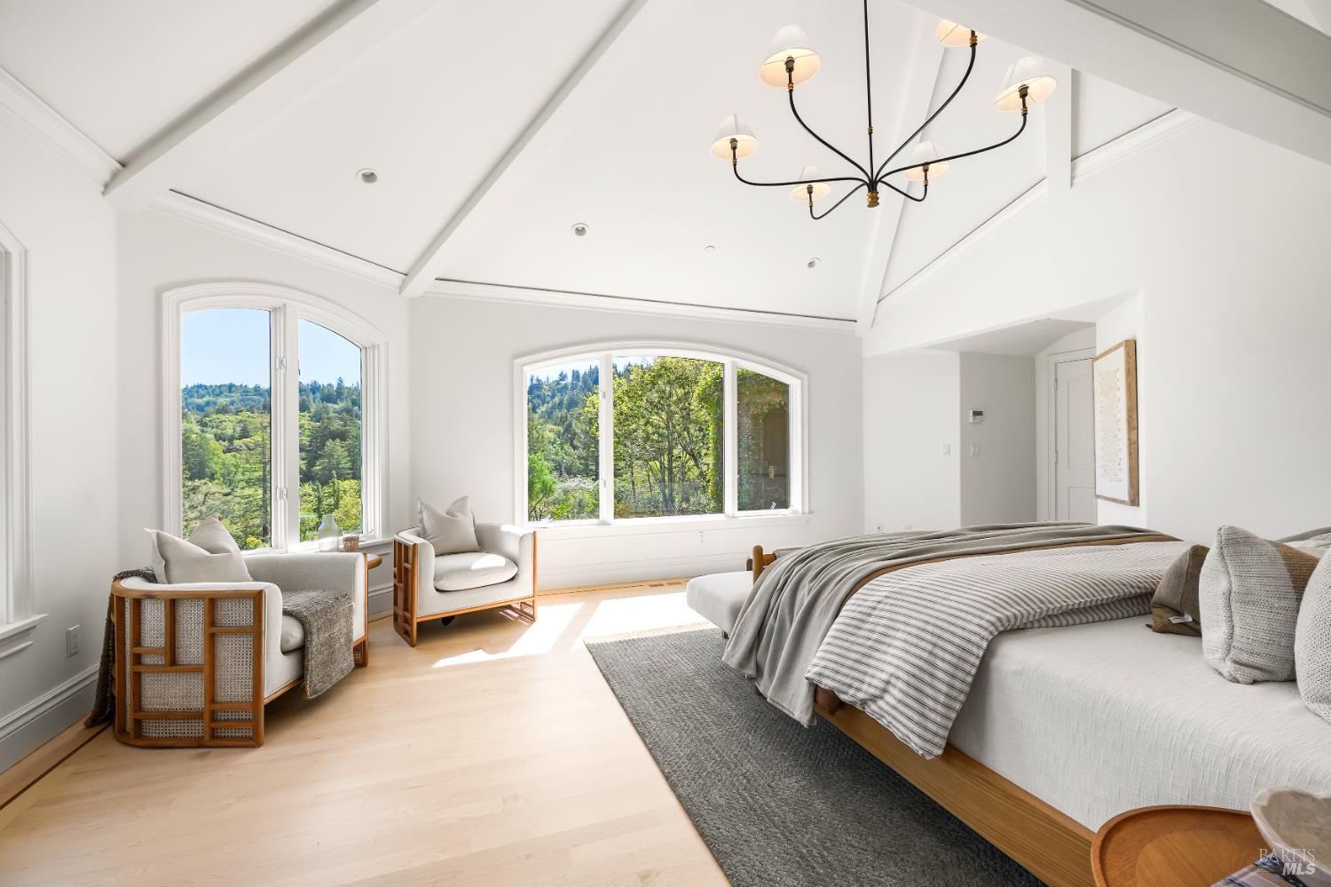 33 Acorn Way Kentfield, CA 94904 - Photo 37 of 58 a bed room with a bed and a couch