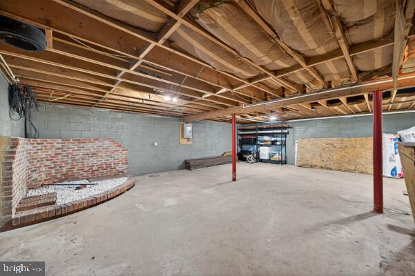 2130 Leon Road Culpeper, VA 22701 - Photo 41 of 47 a view of empty room with refrigerator