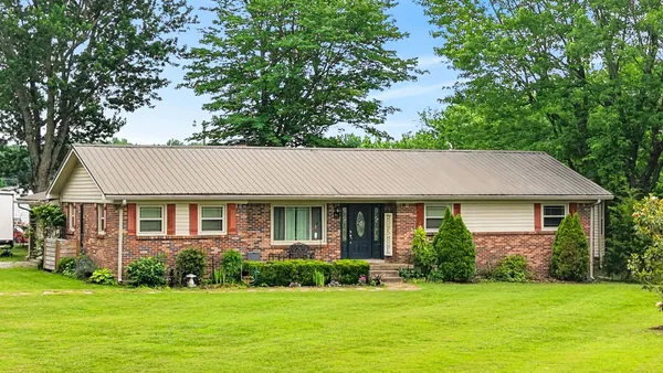 7957 Bethlehem Road, Springfield, TN 37172
