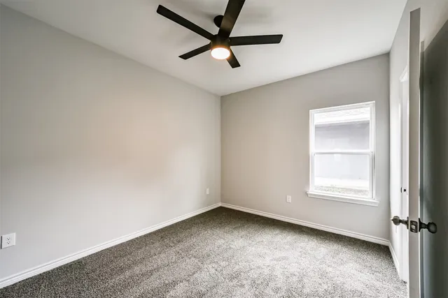 $1,325 | 16613 East Lynbrook, Montgomery, TX 77316