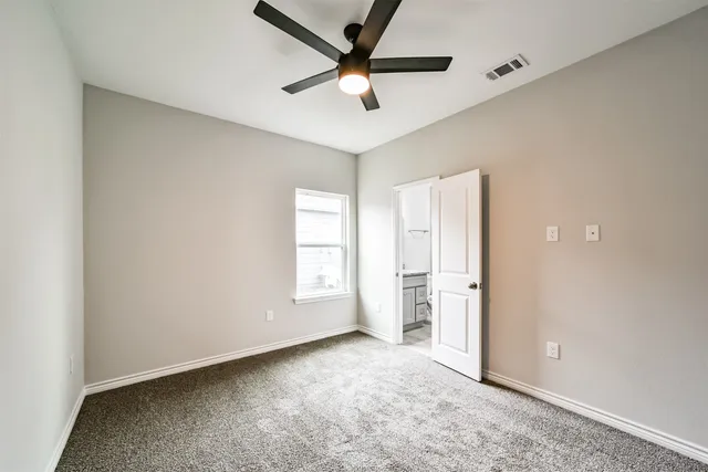 $1,325 | 16613 East Lynbrook, Montgomery, TX 77316