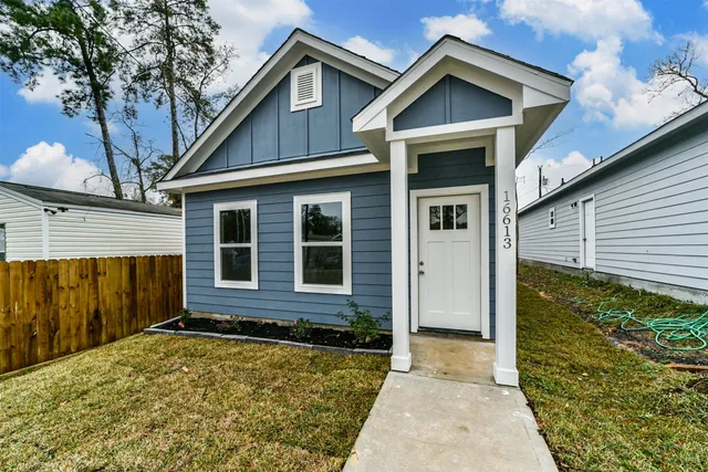 $1,325 | 16613 East Lynbrook, Montgomery, TX 77316