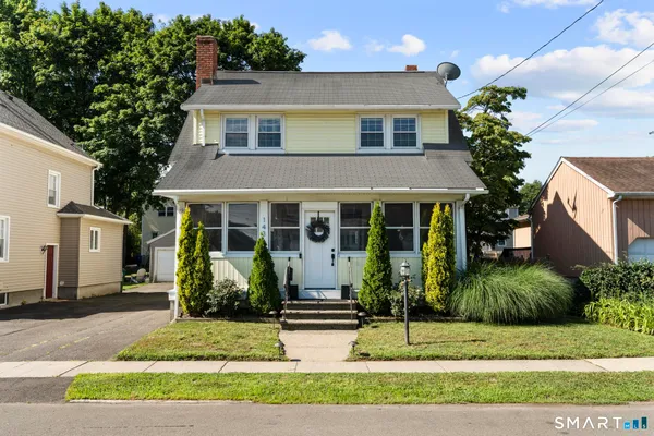 $424,500 | 143 Allyndale Drive, Stratford, CT 06614