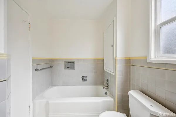 $1,400,000 | 1747 7th Avenue, San Francisco, CA 94122