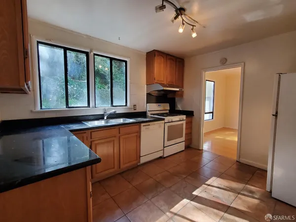 $1,400,000 | 1747 7th Avenue, San Francisco, CA 94122