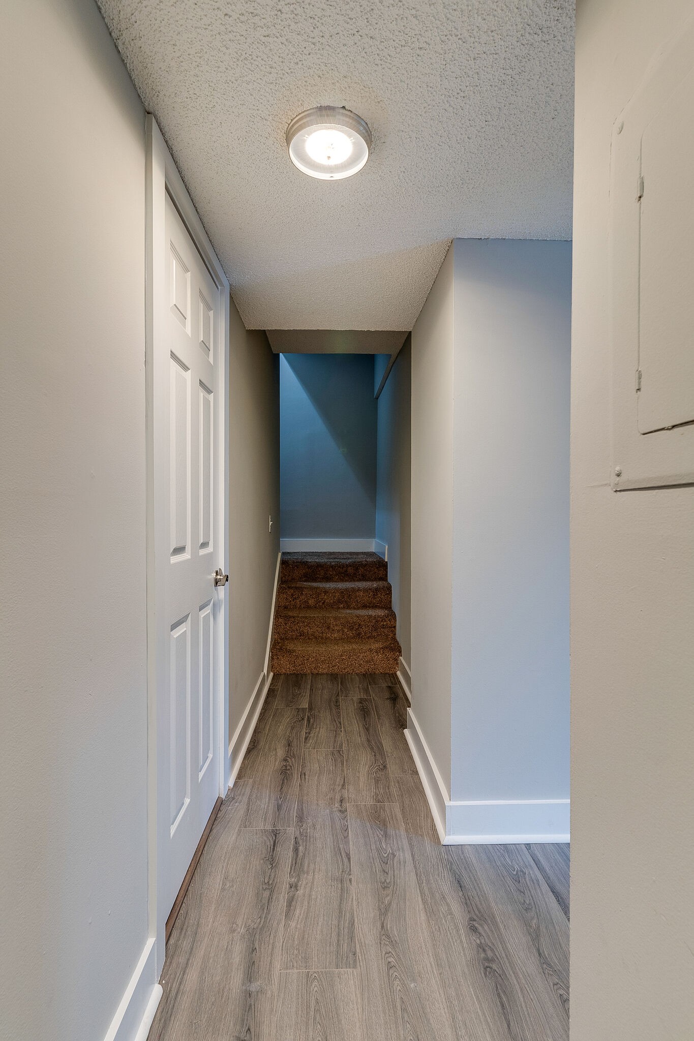 323 Forest Park Road, Unit 33 Madison, TN 37115 - Photo 11 of 21 a view of a hallway with wooden floor