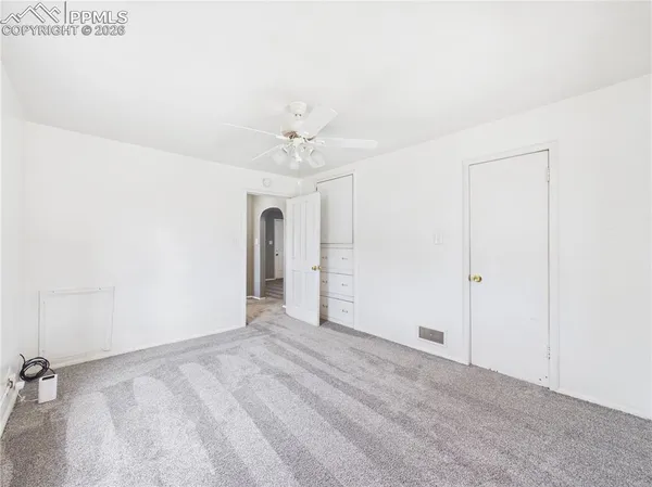 a view of a room with an empty space