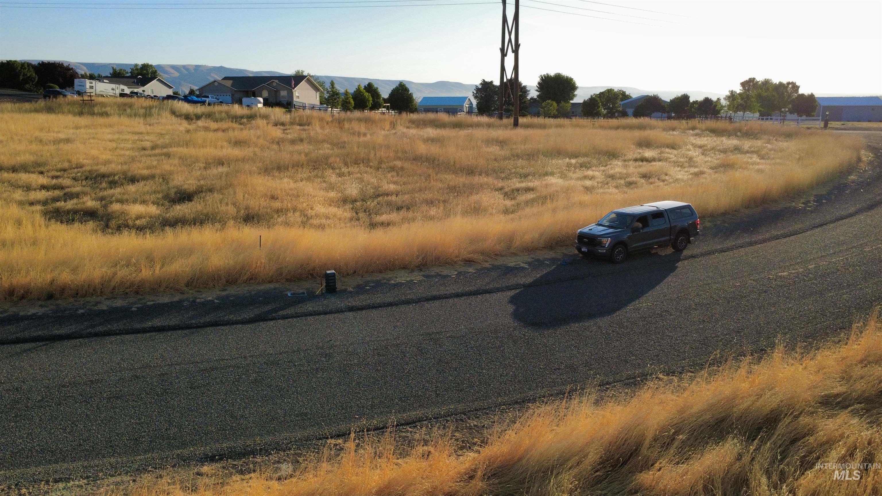 2600 Dove Road Clarkston, WA 99403 - Photo 5 of 9 View of asphalt road