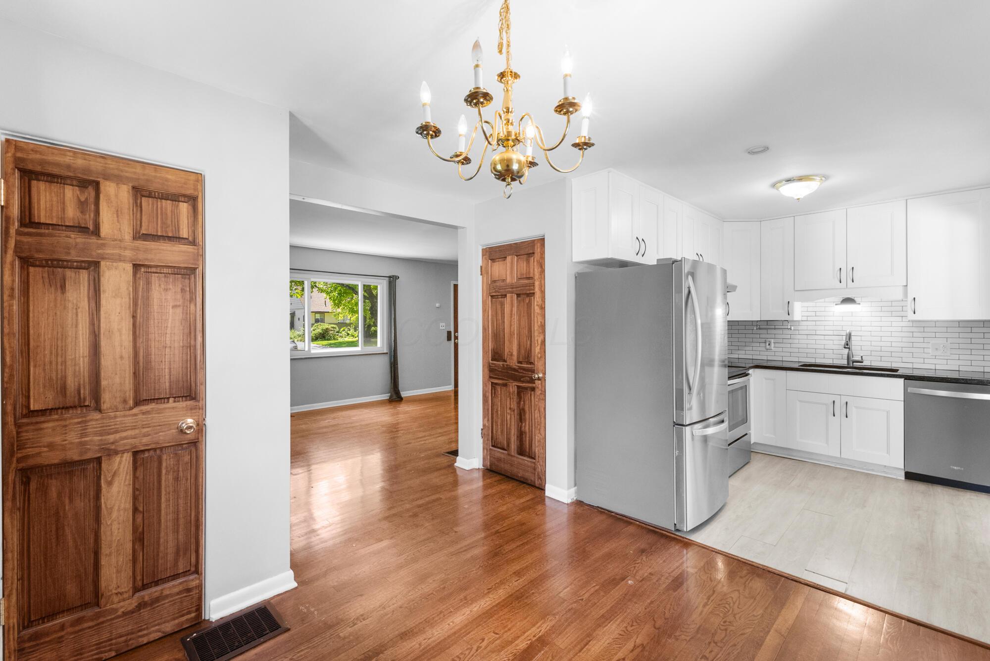 2454 Cranford Road Columbus, OH 43221 - Photo 11 of 42