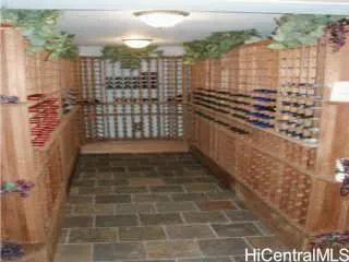 $3,588,888 | 97 Moaniala Place, Honolulu, HI 96821