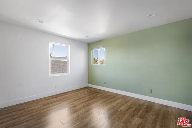 $1,550,000 | 2074 West 29th Street, Los Angeles, CA 90018