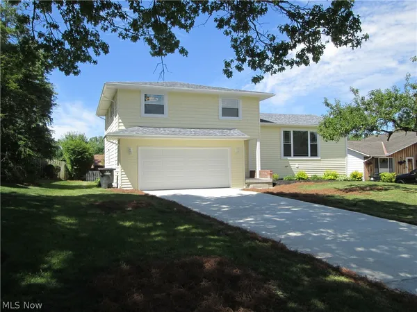 $412,024 | 2887 Nancy Circle, Brunswick, OH 44212