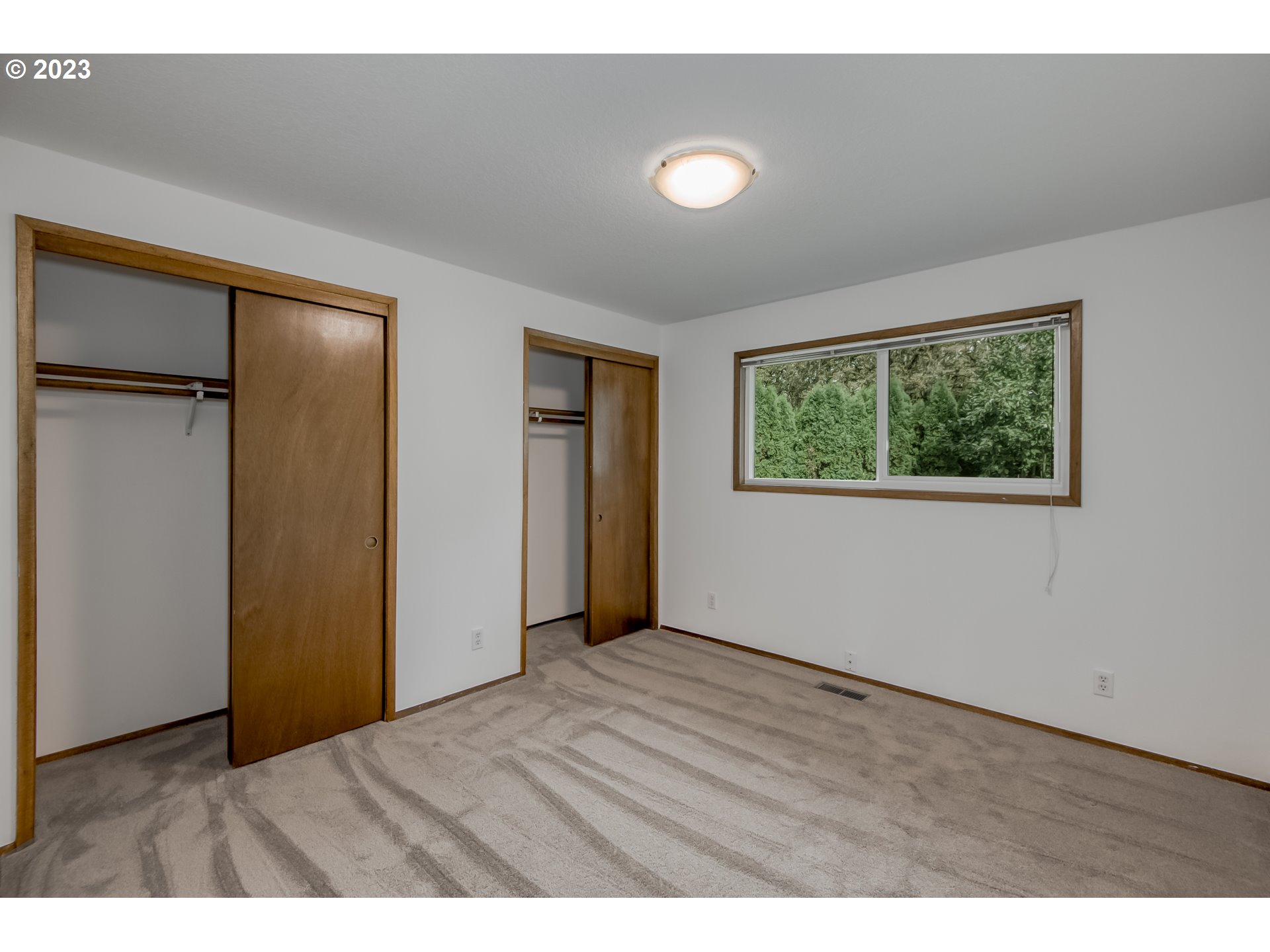 18580 Goetz Road Gladstone, OR 97027 - Photo 17 of 33 Bedroom