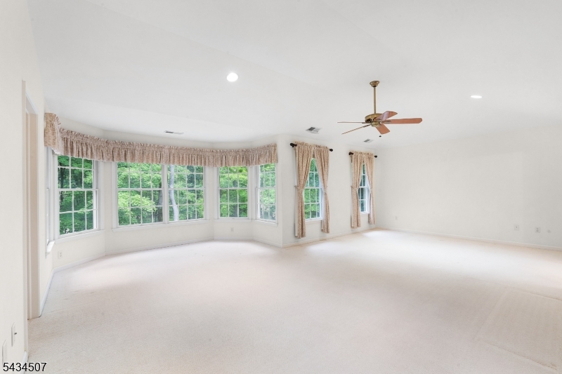 36 King George Road Warren, NJ 07059 - Photo 17 of 25