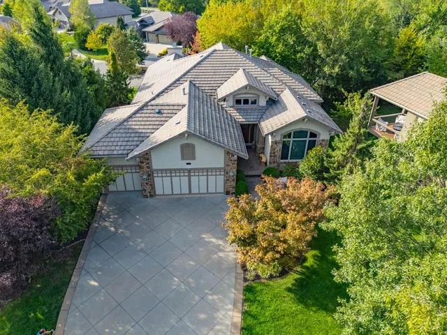 $674,000 | 26650 West 100th Place, Olathe, KS 66061