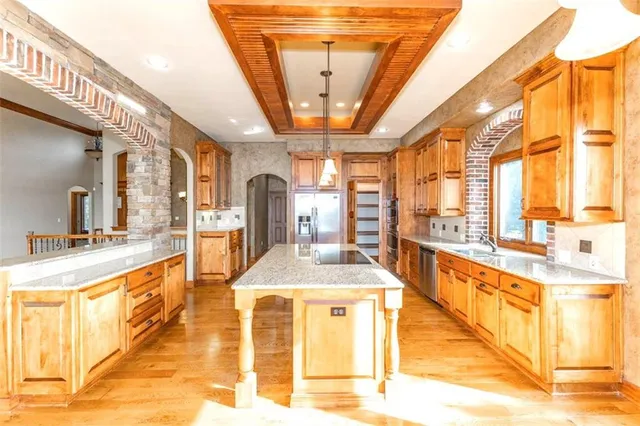 $674,000 | 26650 West 100th Place, Olathe, KS 66061