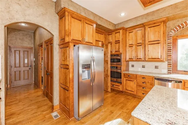 $674,000 | 26650 West 100th Place, Olathe, KS 66061