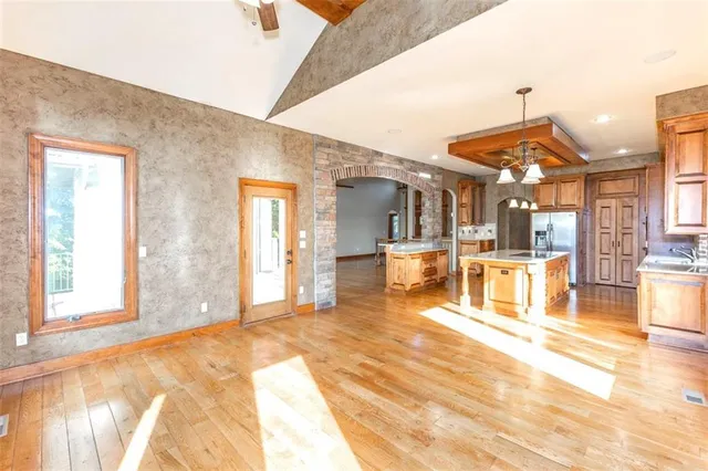 $674,000 | 26650 West 100th Place, Olathe, KS 66061