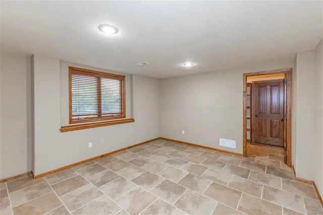 $674,000 | 26650 West 100th Place, Olathe, KS 66061