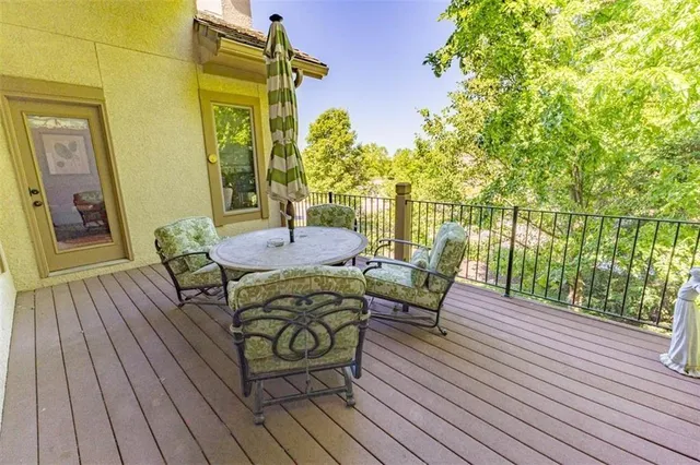 $674,000 | 26650 West 100th Place, Olathe, KS 66061