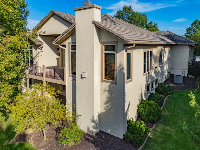 $674,000 | 26650 West 100th Place, Olathe, KS 66061