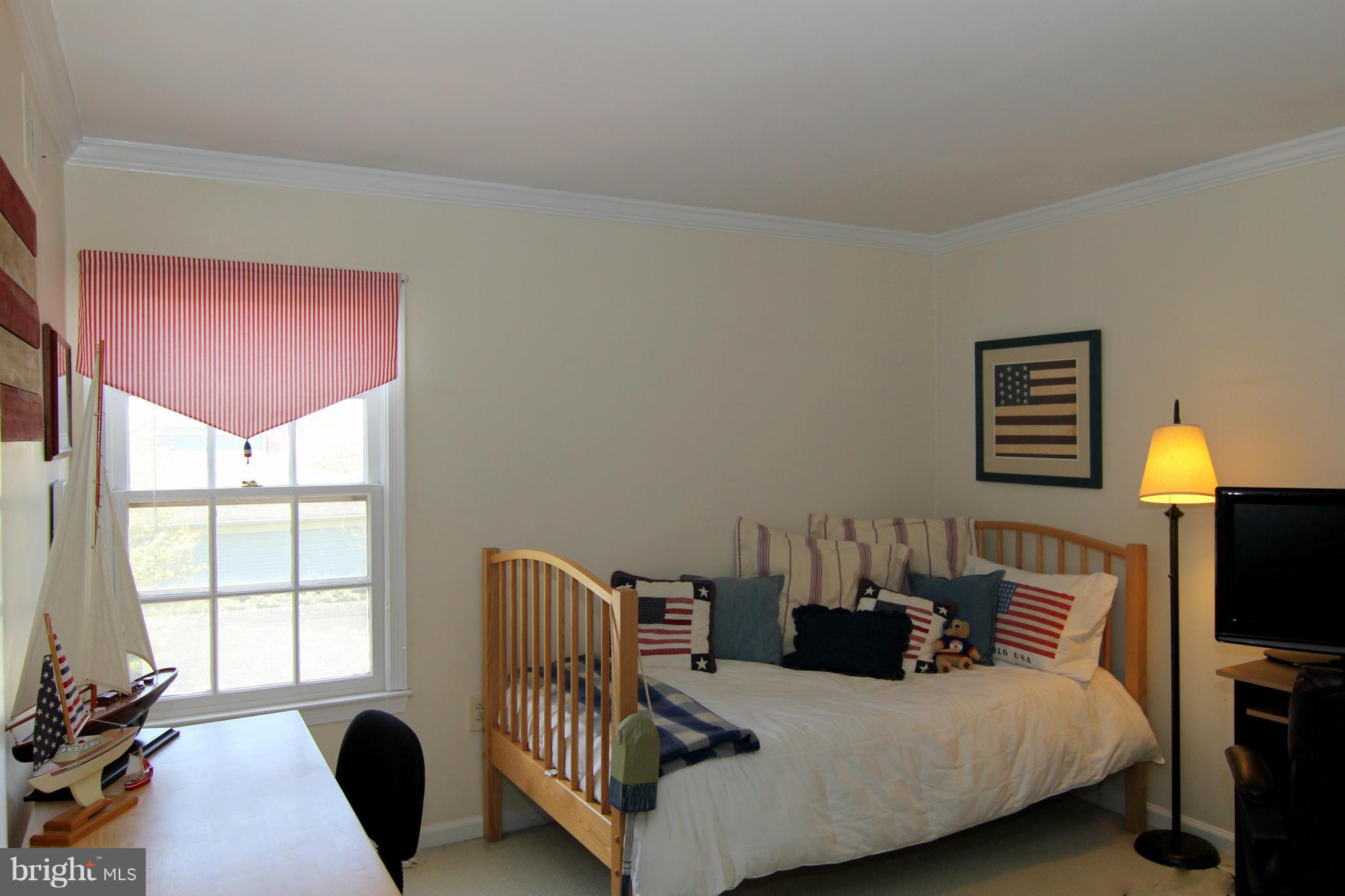 1010 Riva Ridge Drive Great Falls, VA 22066 - Photo 14 of 20 Cozy 3rd Bedroom