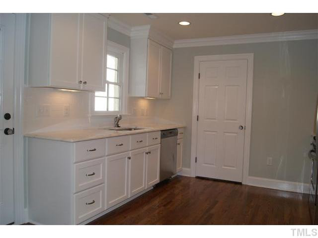 1112 Filmore Street Raleigh, NC 27605 - Photo 5 of 17 Photo 5