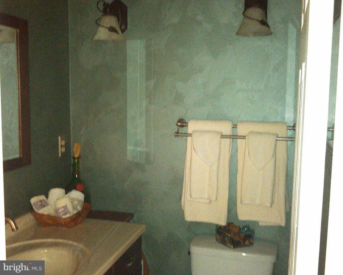 321 Salisbury Road Edgewater, MD 21037 - Photo 12 of 27 Interior (General)