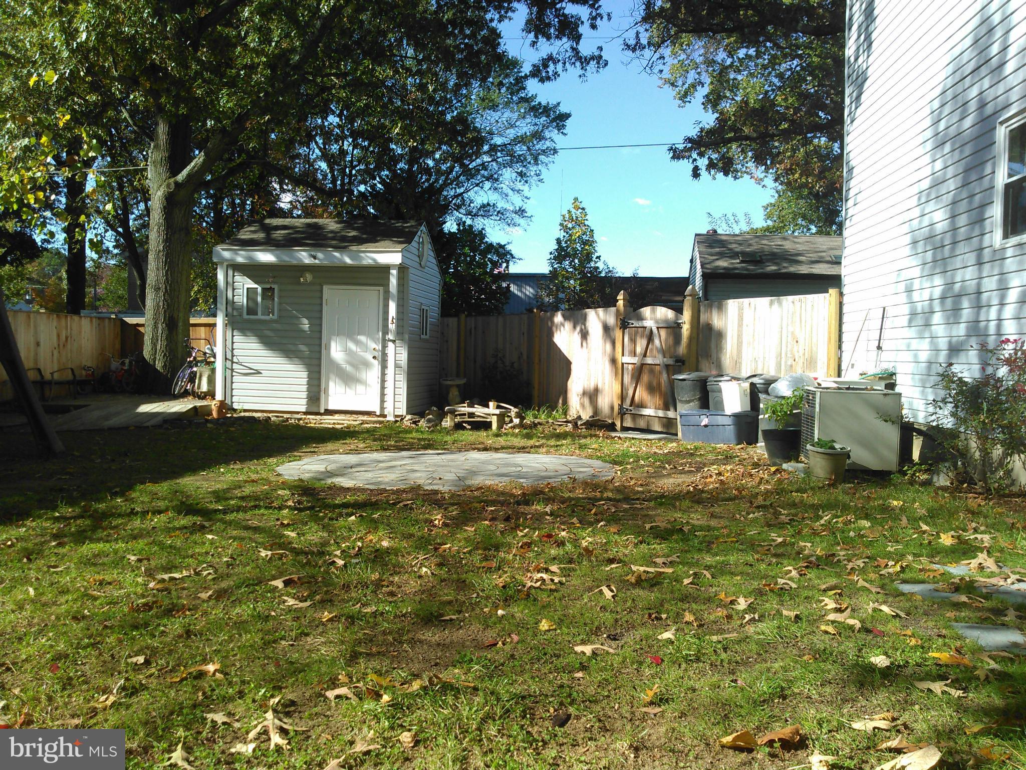 Exterior (Rear)