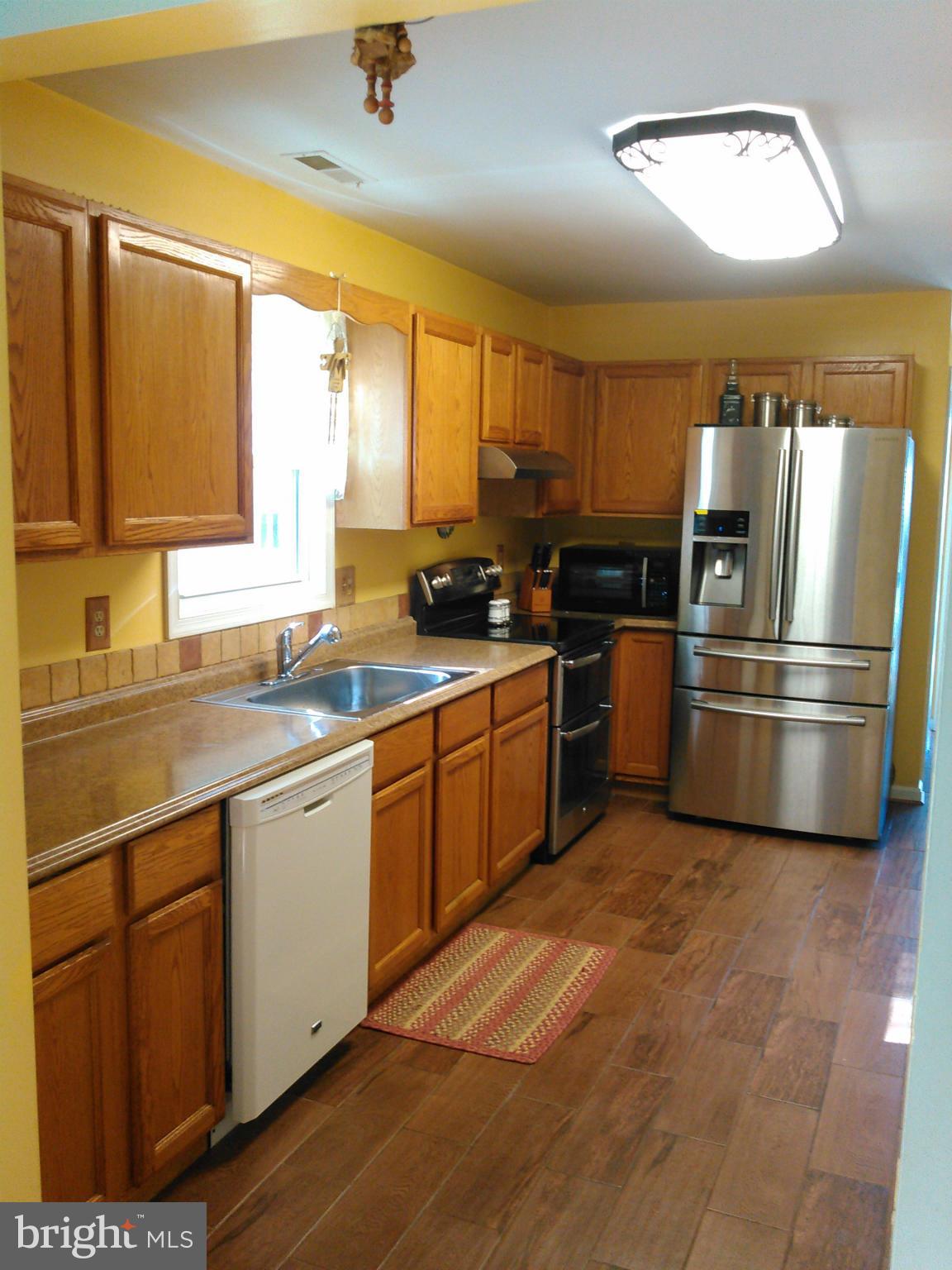 321 Salisbury Road Edgewater, MD 21037 - Photo 8 of 27 Kitchen
