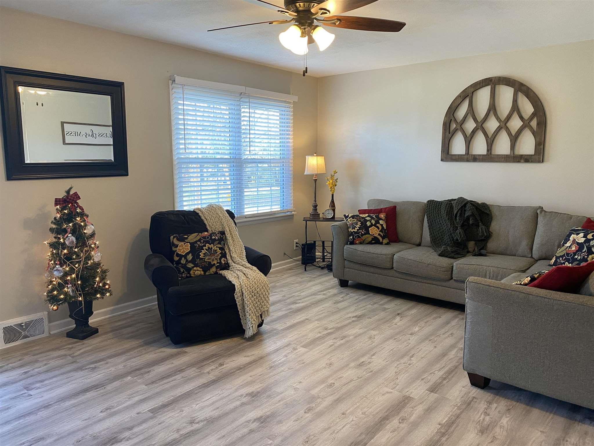 3129 Jackson Road Mount Vernon, IN 47620 - Photo 4 of 30