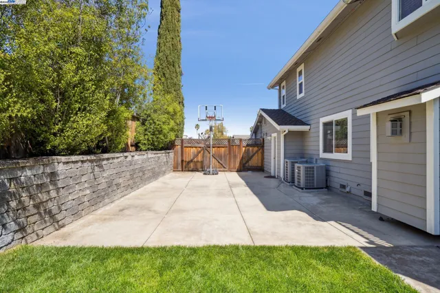 $5,995 | 367 Mt Washington Way, Clayton, CA 94517