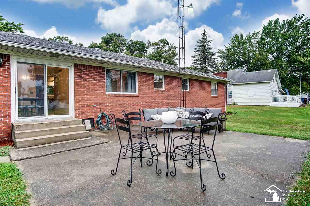 2002 Spaulding Road Monroe, MI 48162 - Photo 40 of 46
