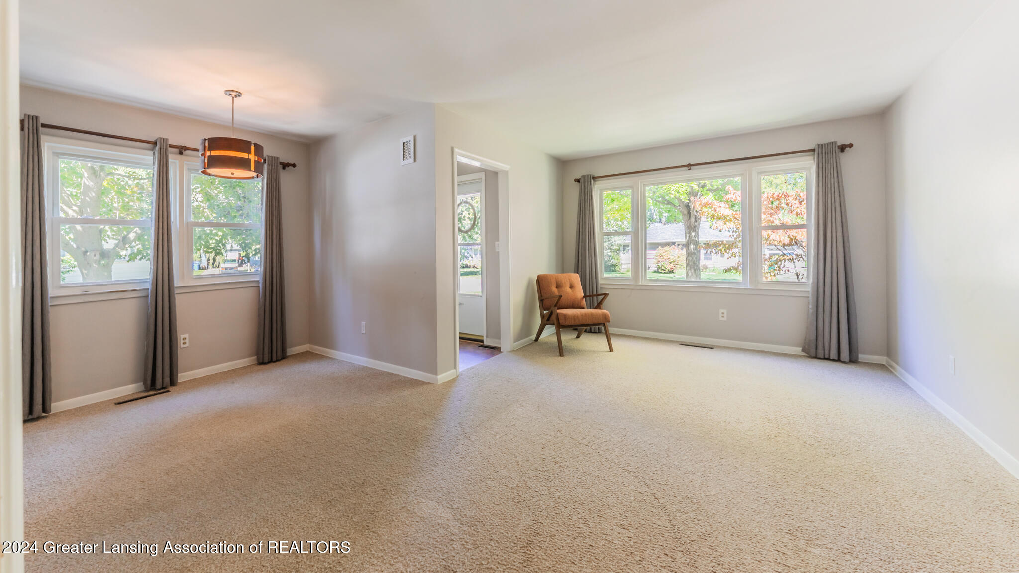 3319 Sunnylane Lansing, MI 48906 - Photo 4 of 25 3319SunnyLane03