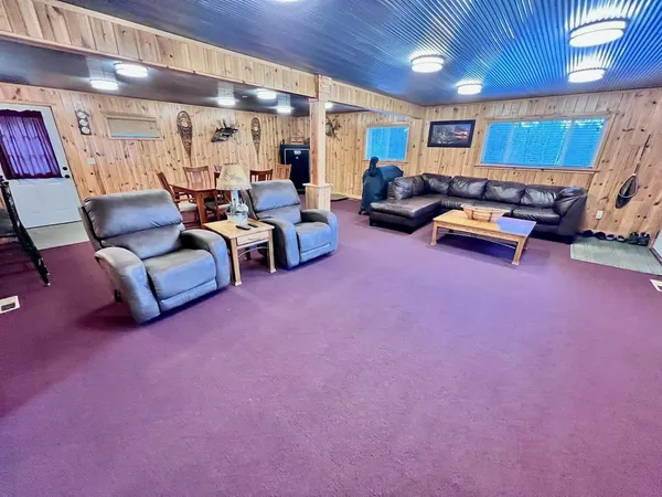 $749,000 | 5713 Crane Lake Road, Buyck, MN 55771