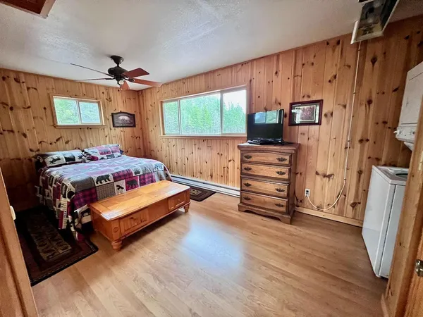 $749,000 | 5713 Crane Lake Road, Buyck, MN 55771
