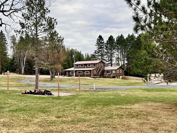 $749,000 | 5713 Crane Lake Road, Buyck, MN 55771