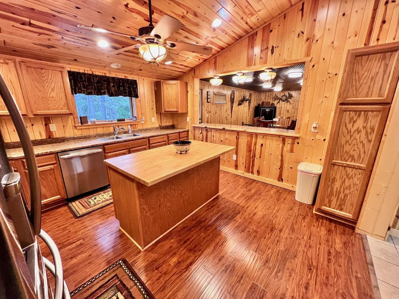 5713 Crane Lake Road Buyck, MN 55771 - Photo 10 of 60