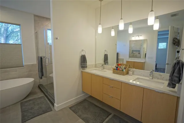 $7,350 | 209 South Trask Street, Tampa, FL 33609