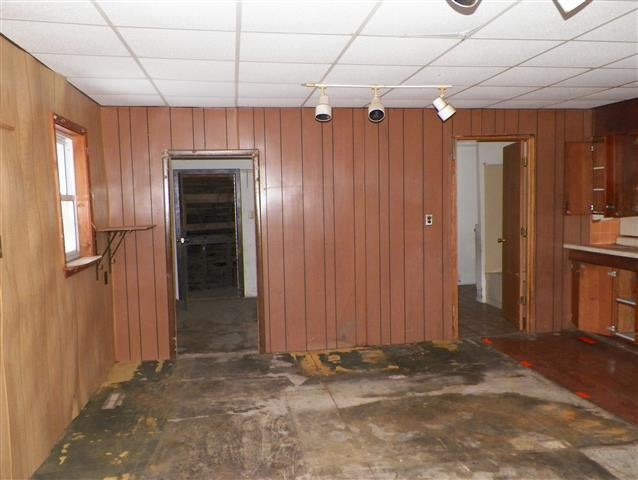 158 Grove Street Cheboygan, MI 49721 - Photo 5 of 16 Gallery Image 5