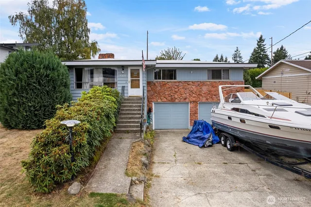 $3,000 | 5227 116th Place Southeast, Bellevue, WA 98006