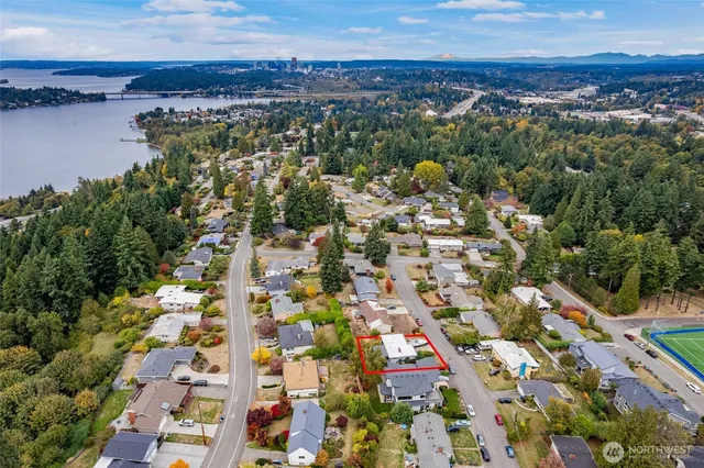 $3,000 | 5227 116th Place Southeast, Bellevue, WA 98006
