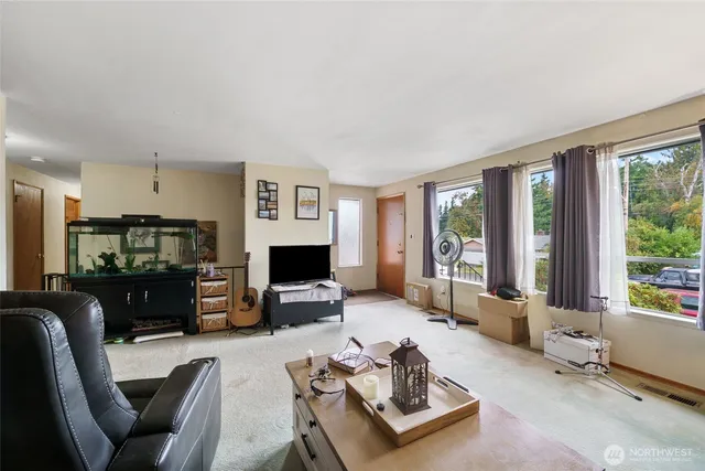 $3,000 | 5227 116th Place Southeast, Bellevue, WA 98006