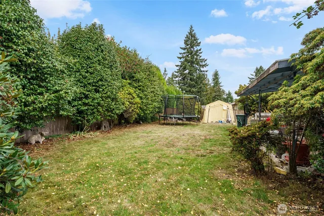 $3,000 | 5227 116th Place Southeast, Bellevue, WA 98006