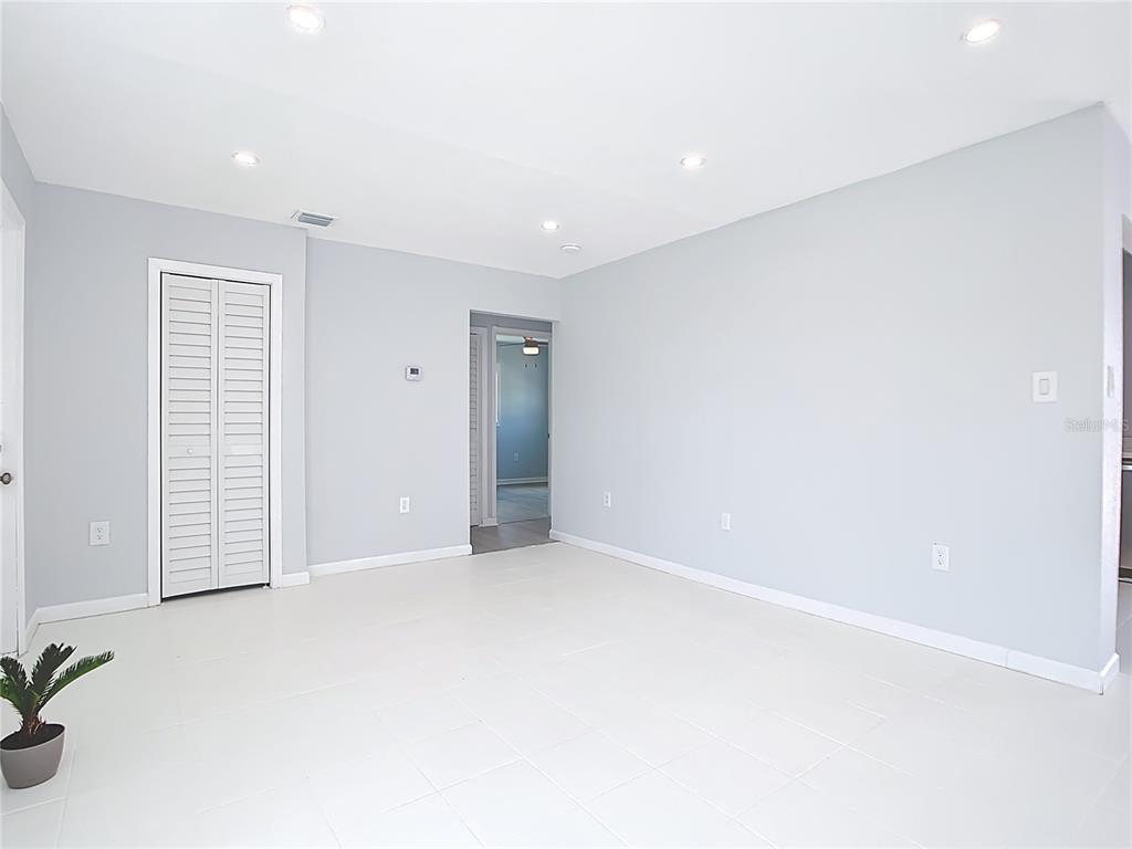 3095 Pinetree Street Port Charlotte, FL 33952 - Photo 10 of 44