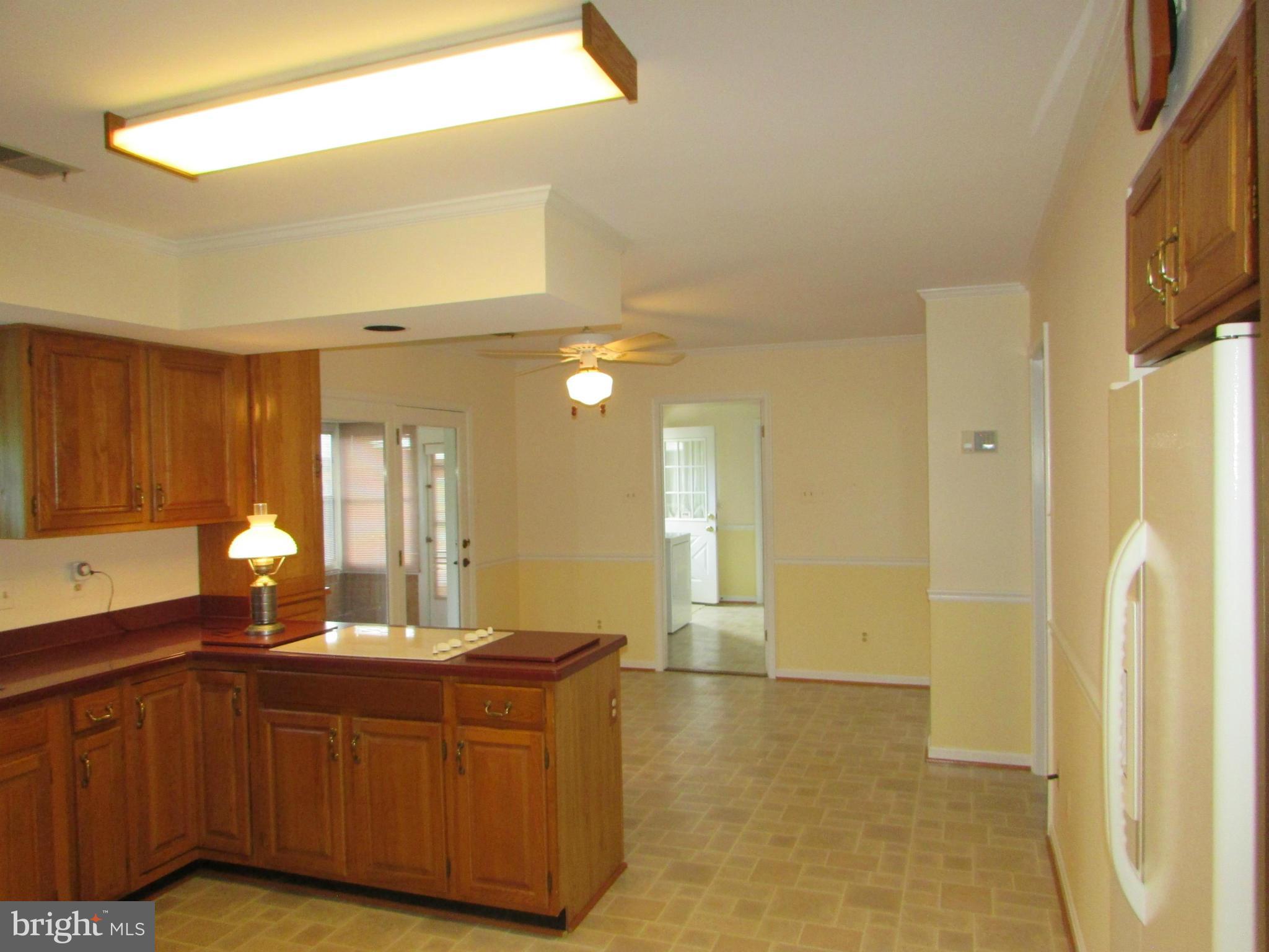 1365 Uniontown Road Westminster, MD 21158 - Photo 11 of 30 Kitchen to Breakfast room