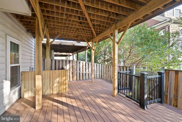 $825,000 | 6719 Aspen Trace Court, Annandale, VA 22003