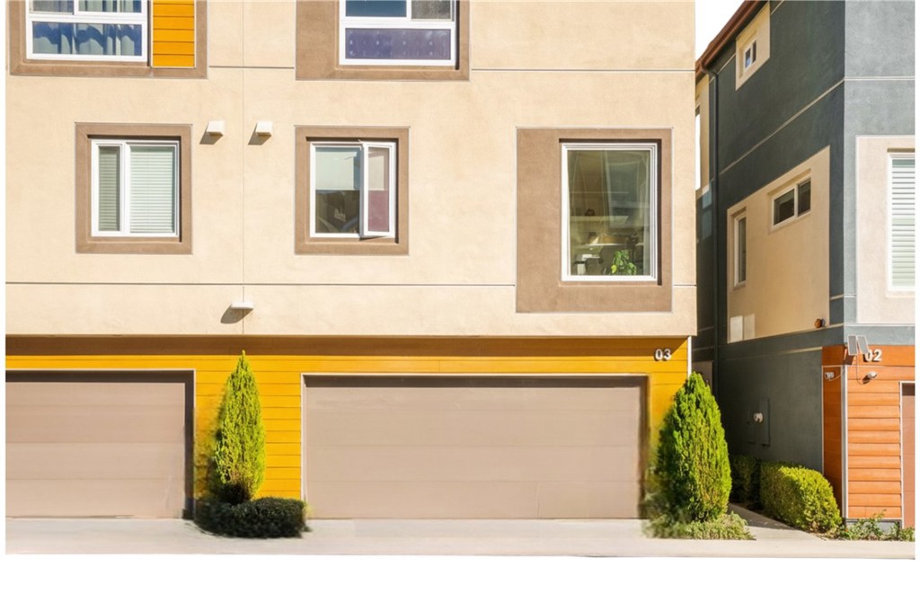 2581 Arvia Street, Unit 3 Los Angeles, CA 90065 - Photo 38 of 52 a view of entrance door of the house